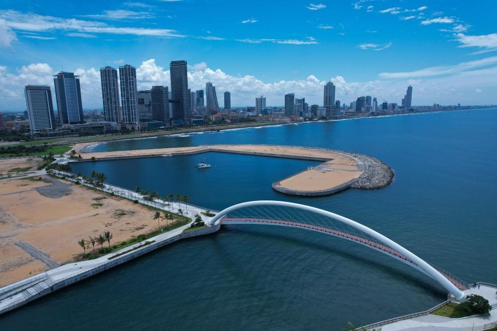 這是2024年10月26日在斯里蘭卡科倫坡港口城拍攝的城市風(fēng)光。新華社發(fā)（科倫坡港口城供圖）