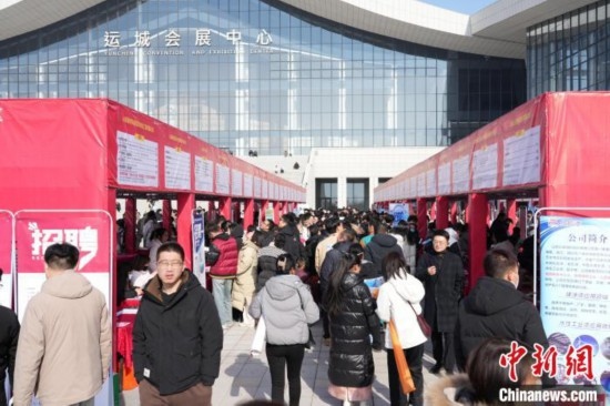 圖為招聘活動(dòng)現(xiàn)場(chǎng)。 解凱光 攝