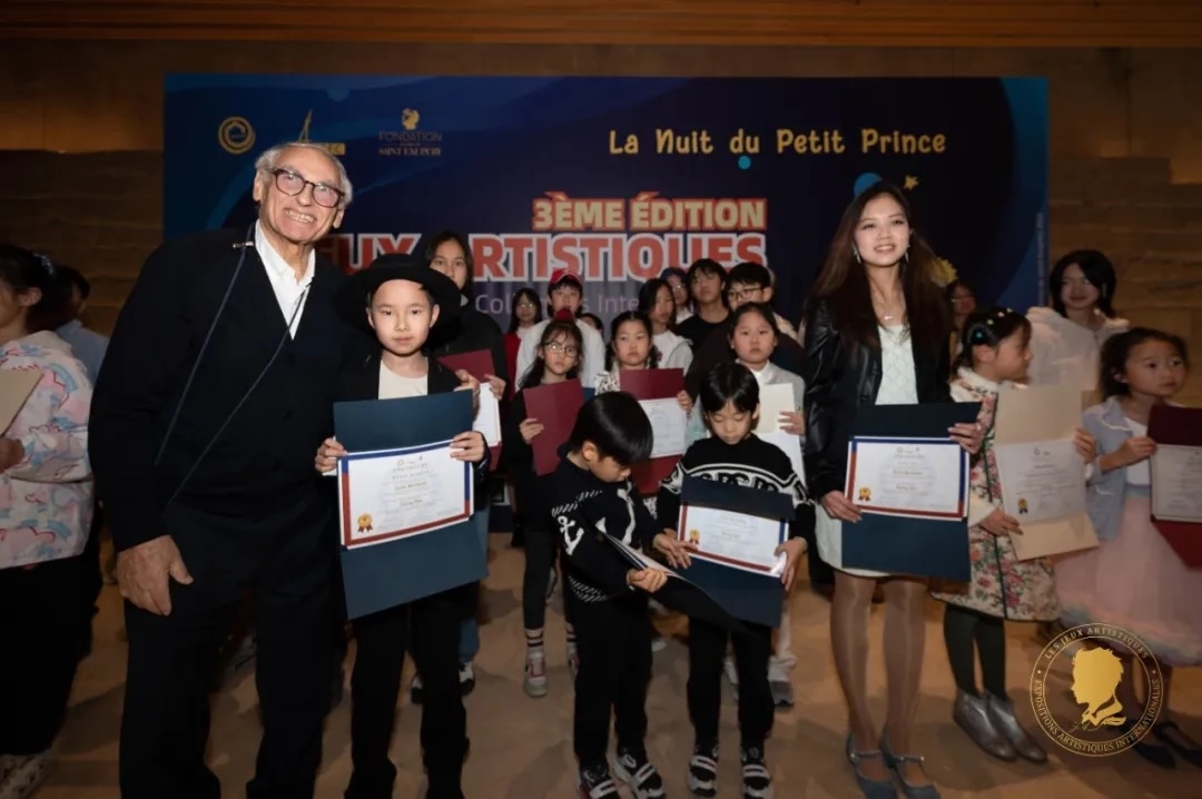 第三屆國際藝術(shù)聯(lián)創(chuàng)聯(lián)展盛大開幕。法中交流促進(jìn)會供圖