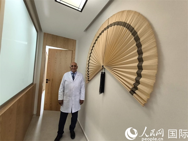 哈利勒的診所內。人民網(wǎng)記者 黃培昭攝