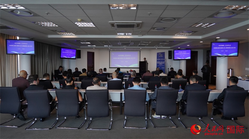 21日，貴州經(jīng)貿(mào)推介會暨第十四屆中國（貴州）國際酒類博覽會南非推介會在南非約翰內(nèi)斯堡市成功舉行。人民網(wǎng) 劉暢攝