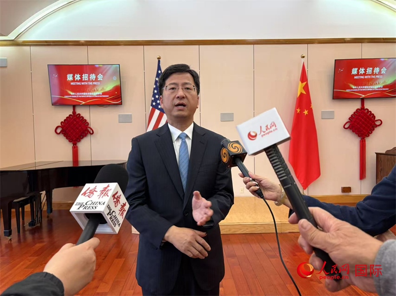 張建敏接受人民網(wǎng)等媒體記者采訪。人民網(wǎng) 鄧圩攝