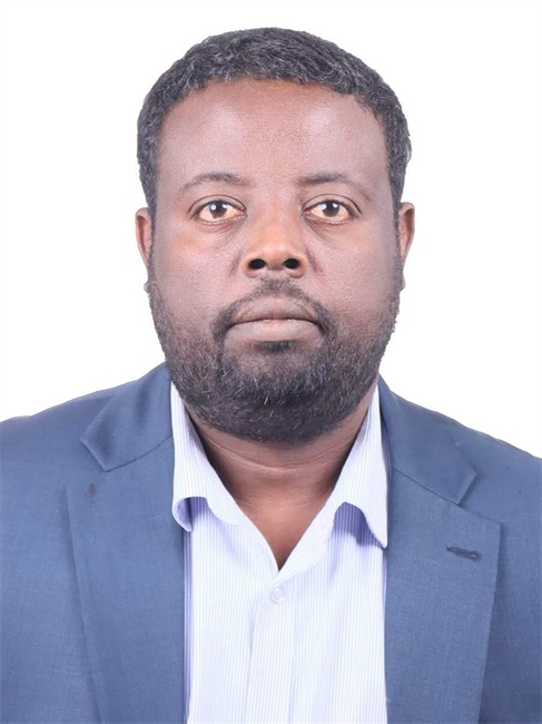 圖為埃塞俄比亞亞的斯亞貝巴大學(xué)政策研究員巴盧·德米西。受訪者供圖