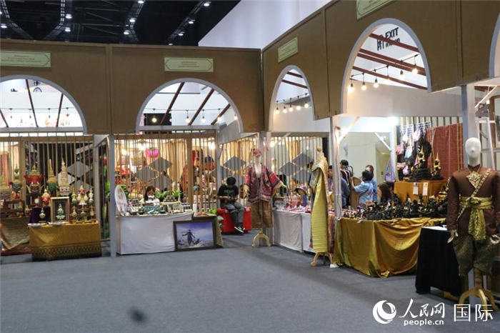 會(huì)議中心內(nèi)部展區(qū)。朱瀟逸攝