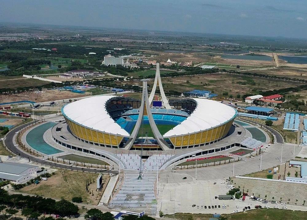 由中國援建的柬埔寨國家體育場(chǎng)項(xiàng)目于2021年12月18日正式啟用。
