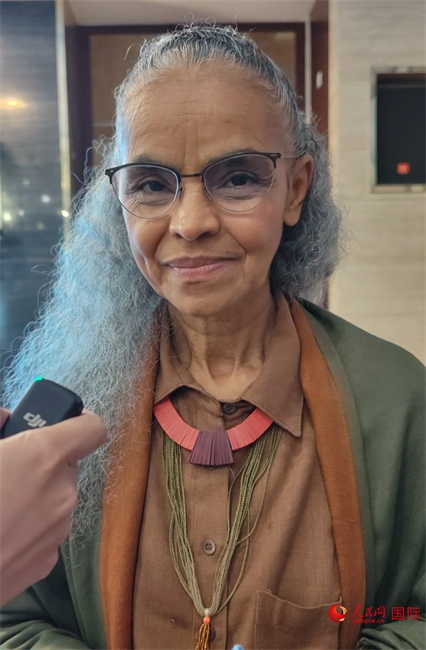 巴西環(huán)境與氣候部部長(zhǎng)瑪麗娜·席爾瓦接受人民網(wǎng)采訪。人民網(wǎng)記者 符園園攝