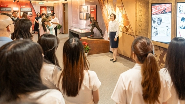 思政課現(xiàn)場。東華大學(xué)供圖