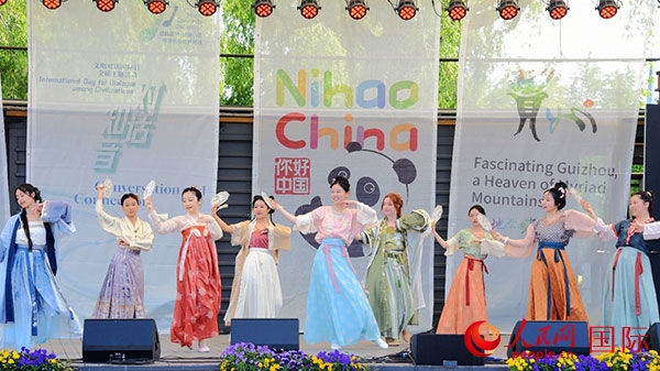 舞蹈《寄明月》。人民網(wǎng)記者 殷淼