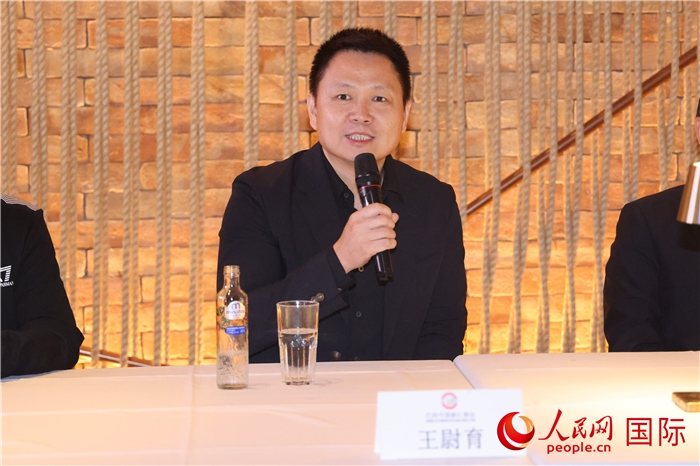 中國駐里約熱內(nèi)盧總領(lǐng)館副總領(lǐng)事王尉育在座談會上致辭。 人民網(wǎng)記者 時元皓攝